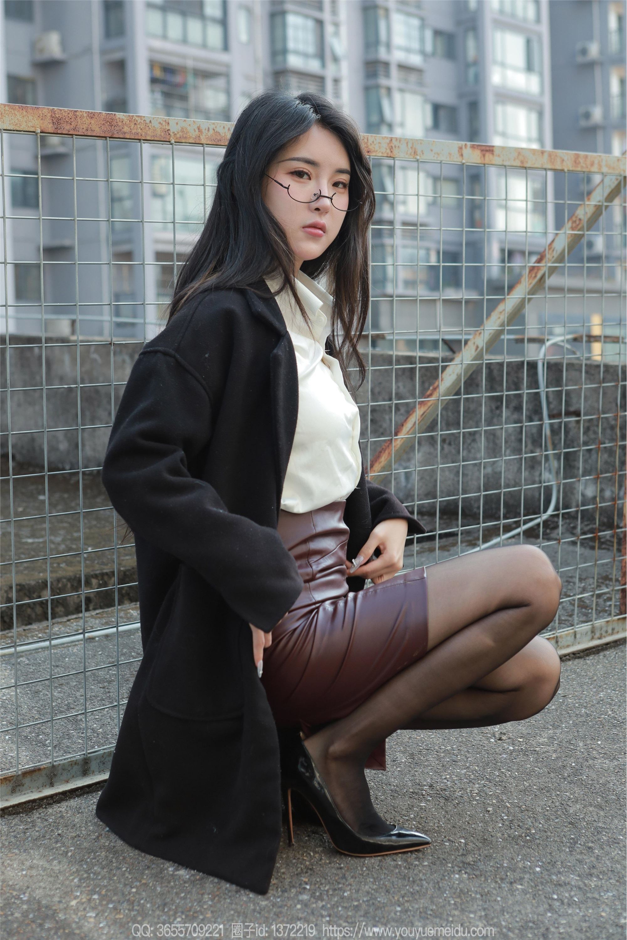 IESS异思趣向  2024.12.22 丝享家 1930 小宝《眼镜美女》